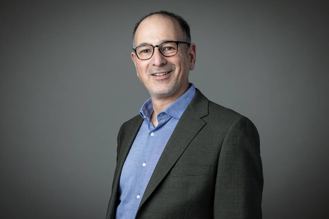 Navigation bar avatar